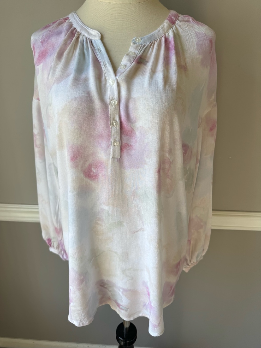 Z Supply White Tunic with Soft Pink & Pale Blue Floral Wash
